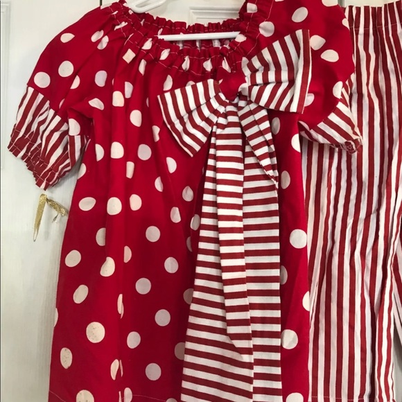 4/5 super cute boutique outfit ! NWOT - Picture 3 of 3